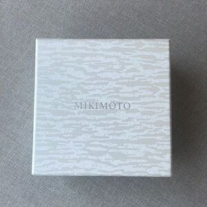 Mikimoto box